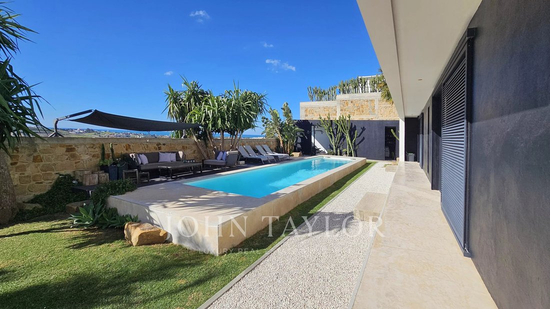 Villa in Tangier, Tangier-Tétouan-Al Hoceima, Morocco 1 - 17985867