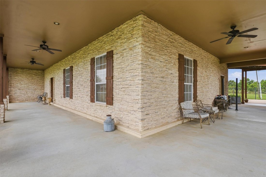 House in Baytown, Texas, United States 3 - 17985511