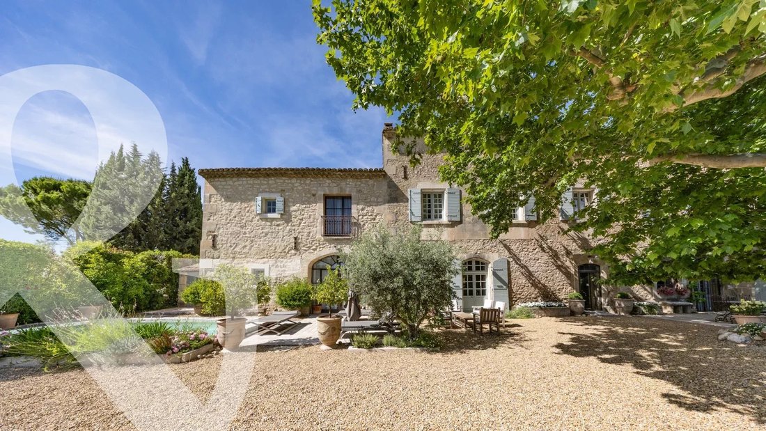 House in Paradou, Provence-Alpes-Côte d'Azur, France 1 - 15986214
