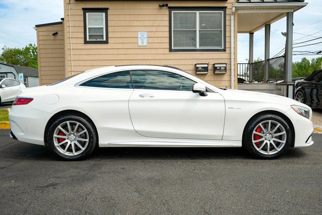 Coupe in Atlantic Highlands, NJ, United States 4 - 17995496