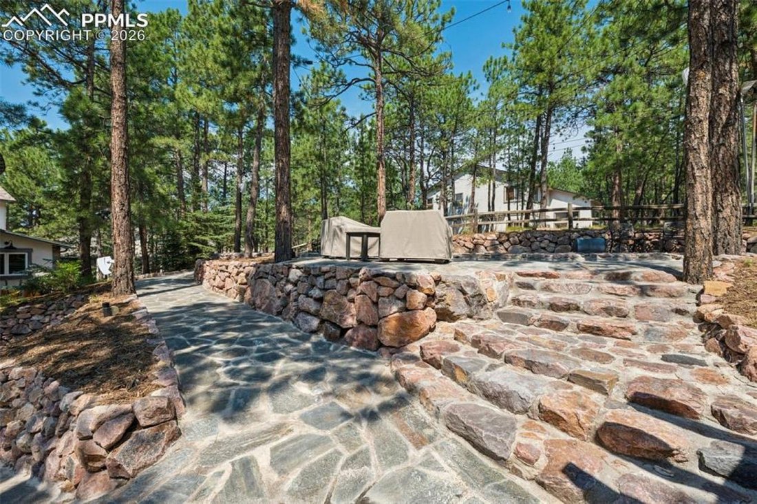 House in Colorado Springs, Colorado, United States 4 - 17991412