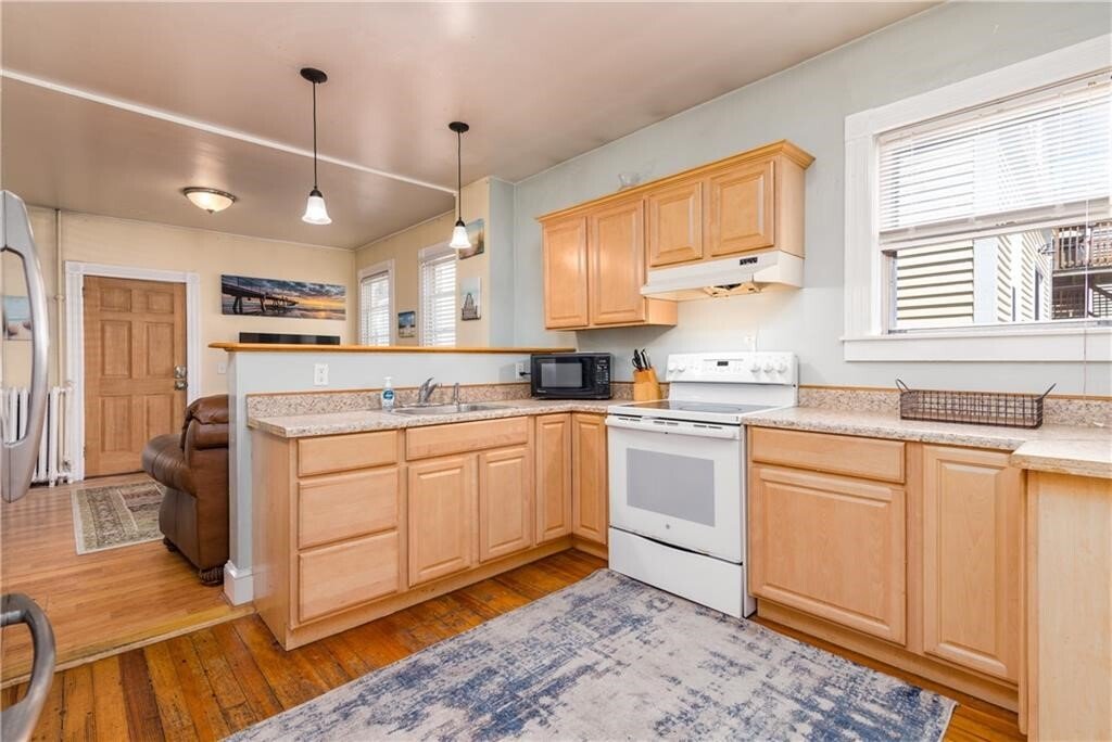 Newport, Rhode Island, United States 3 - 17992935