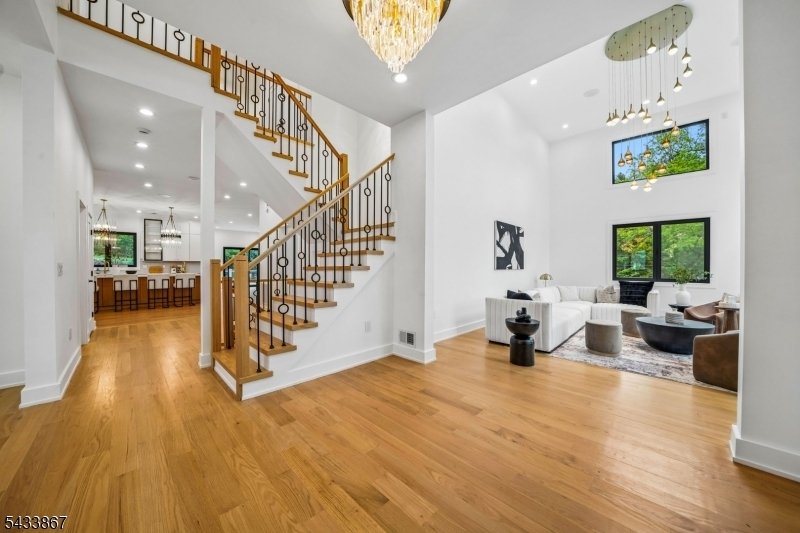 House in Millburn, New Jersey, United States 2 - 17995594