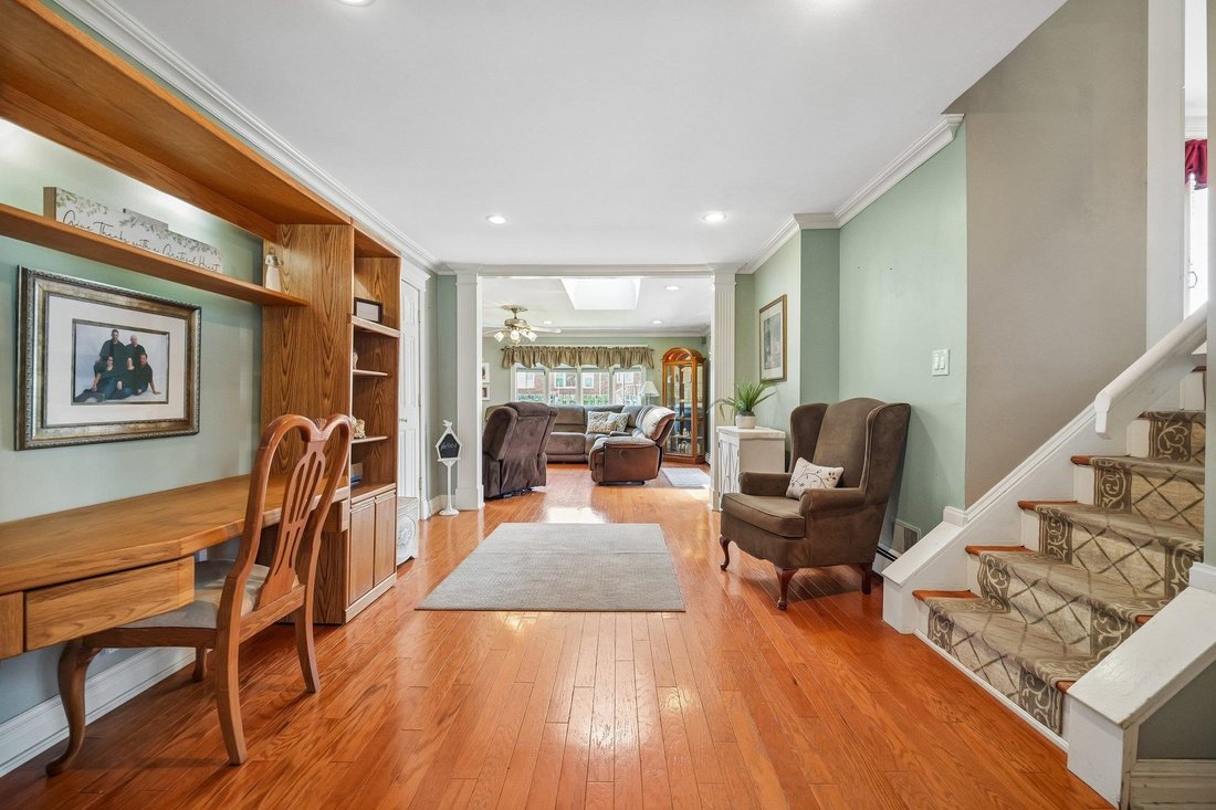 House in Carteret, New Jersey, United States 5 - 17986626