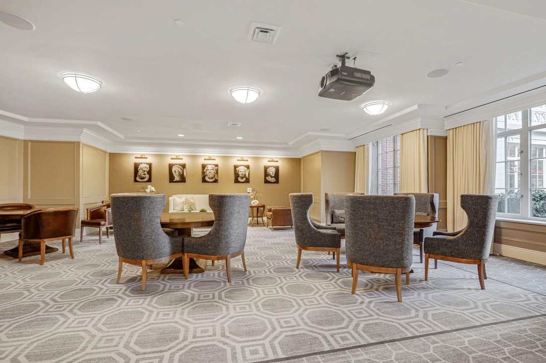 Condo in McLean, Virginia, United States 4 - 17711413