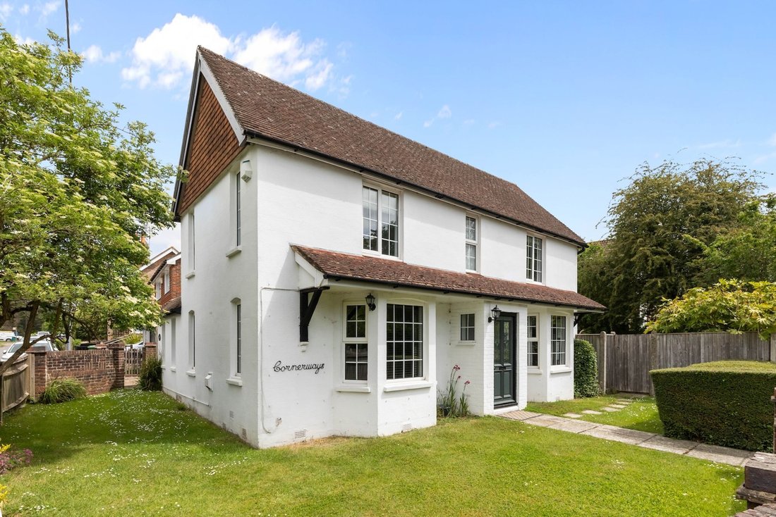 House in Barns Green, England 1 - 17993485