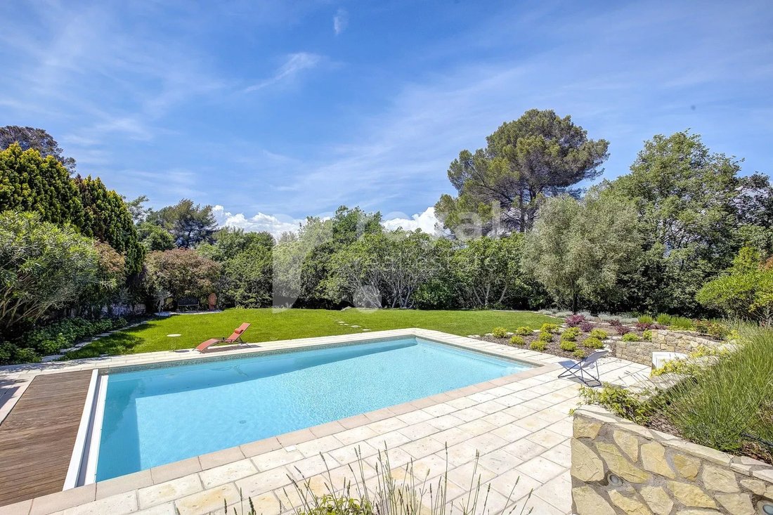 Villa in Mougins, Provence-Alpes-Côte d'Azur, France 3 - 13110651