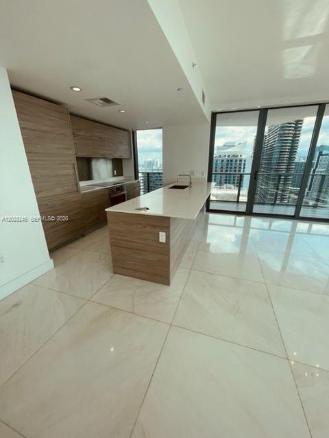 Condo in Miami, Florida, United States 2 - 17987980