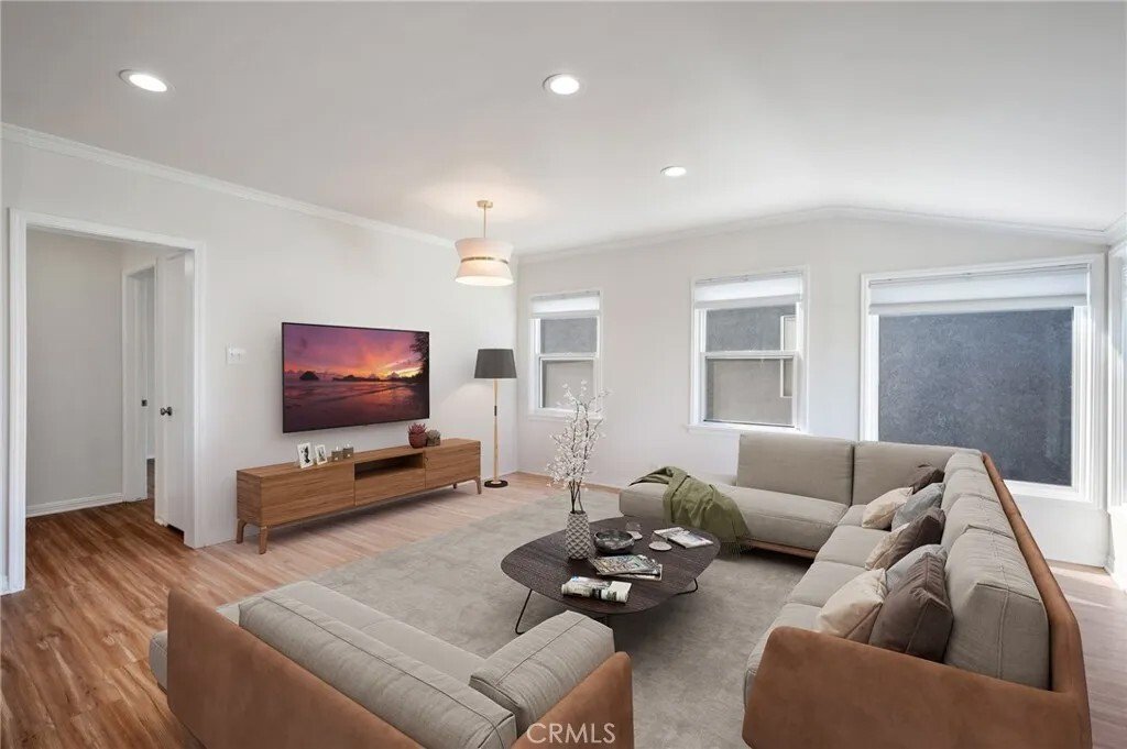 Condo in Gardena, California, United States 3 - 17710642