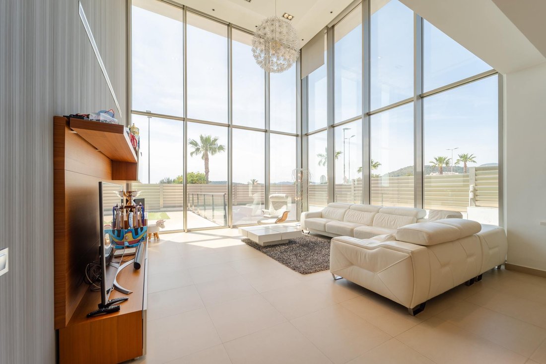 Villa in la Vall d'Uixo, Valencian Community, Spain 3 - 17988465