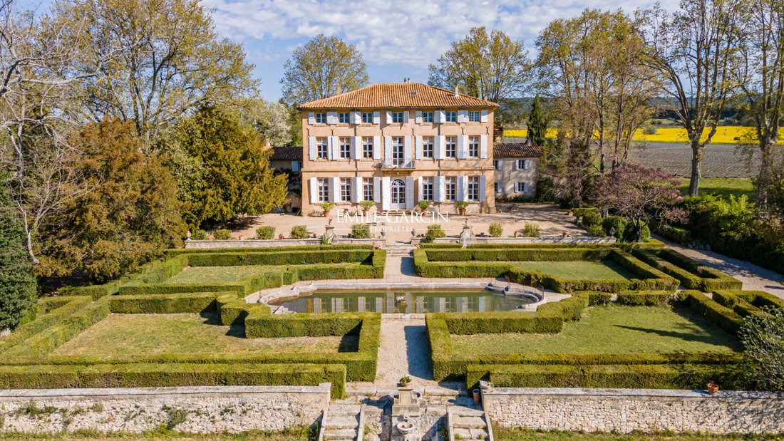 Villa in Granettes-Jauberte-Sainte Anne, Aix-en-Provence, France 2 - 17986574
