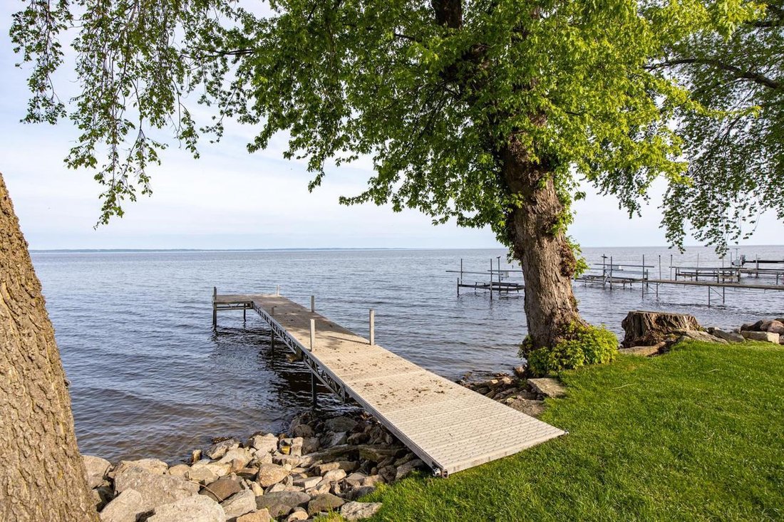 House in Neenah, Wisconsin, United States 3 - 17988195