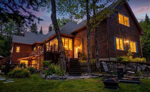 Casa a Morin-Heights, Québec, Canada 1