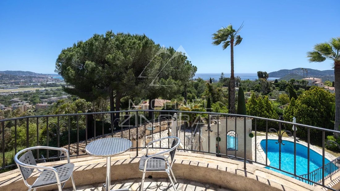 Villa in Les Termes, Mandelieu-la-Napoule, France 2 - 17986348