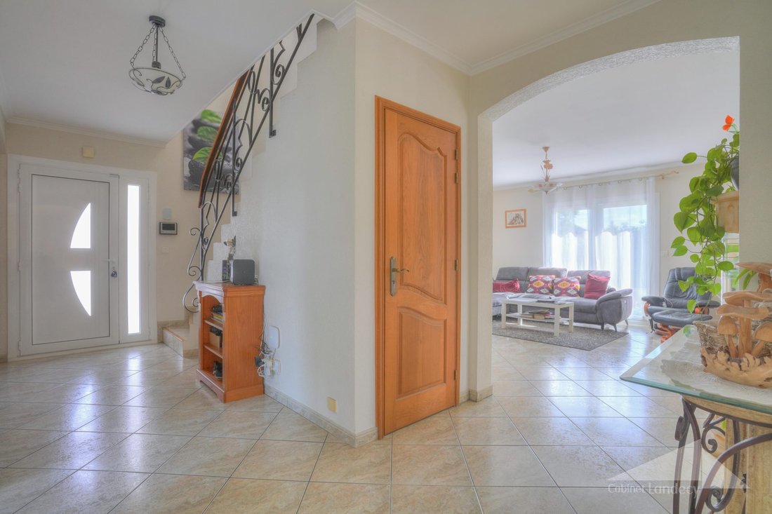 House in Ornex, Auvergne-Rhône-Alpes, France 4 - 17990493