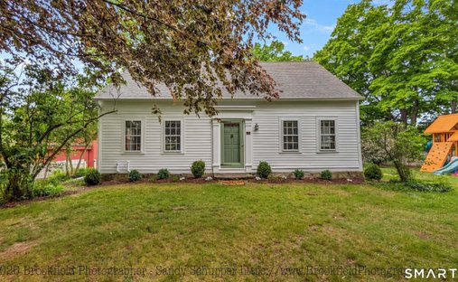 House in Southbury, Connecticut, United States 1