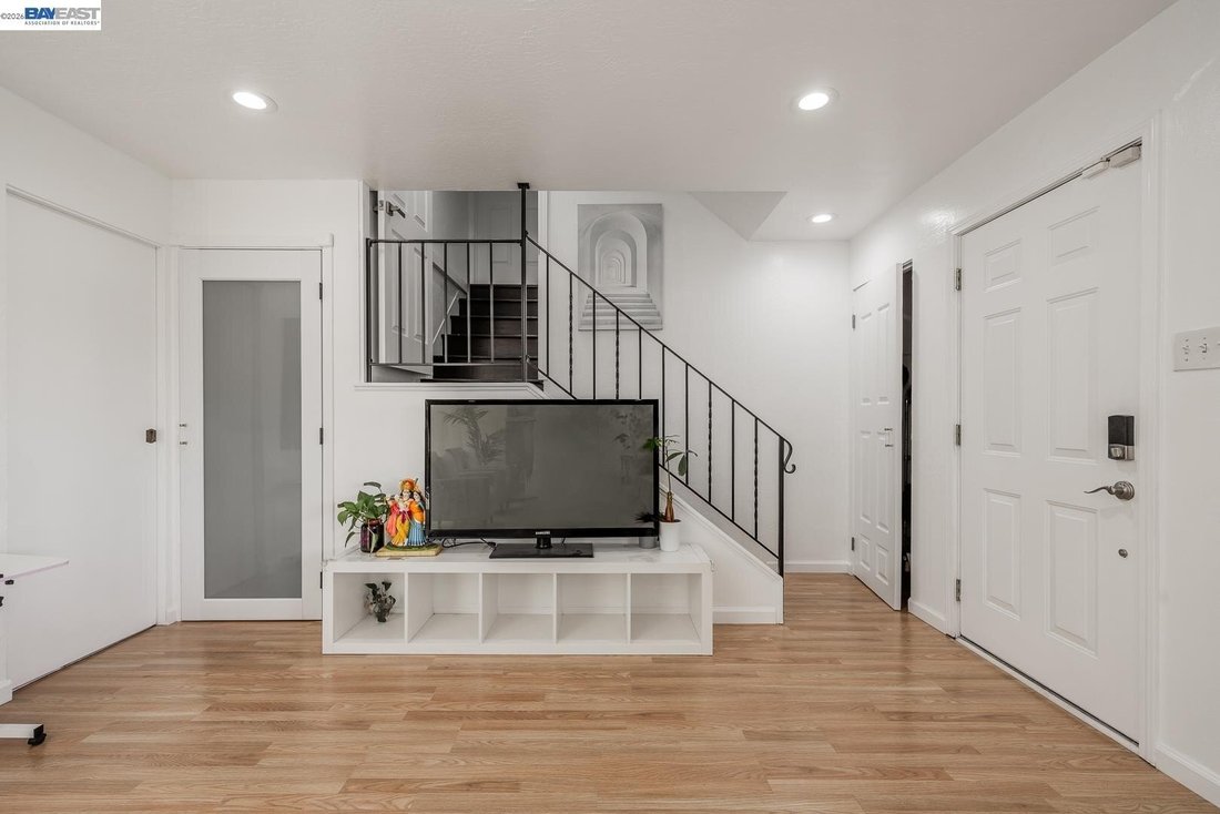 House in Newark, California, United States 5 - 17990288