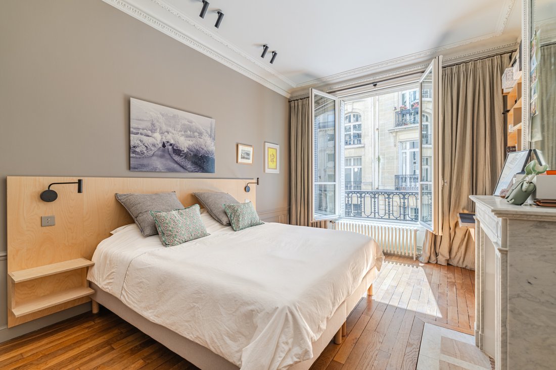 Apartment in Odéon, Paris 6e Arrondissement, Paris 4 - 17725395