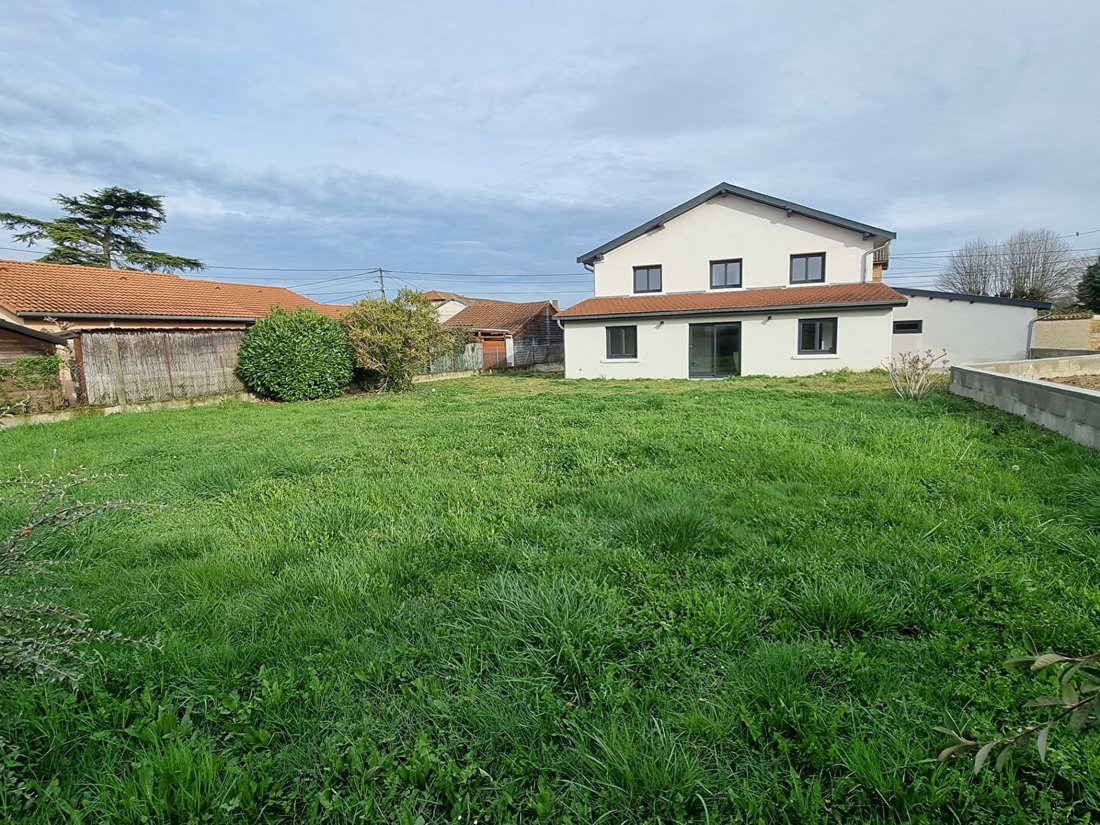 Villa in Les Cheres, Auvergne-Rhône-Alpes, France 2 - 17986610