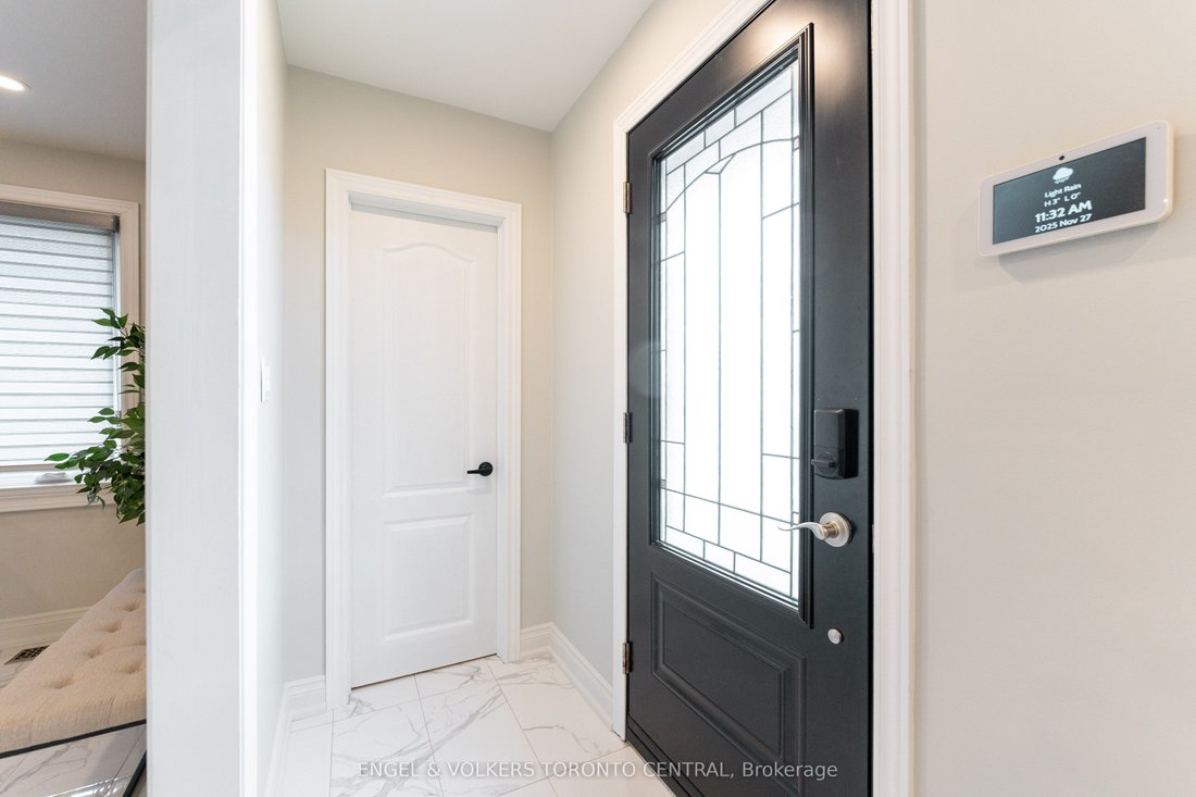 House in Oshawa, Ontario, Canada 4 - 17994920