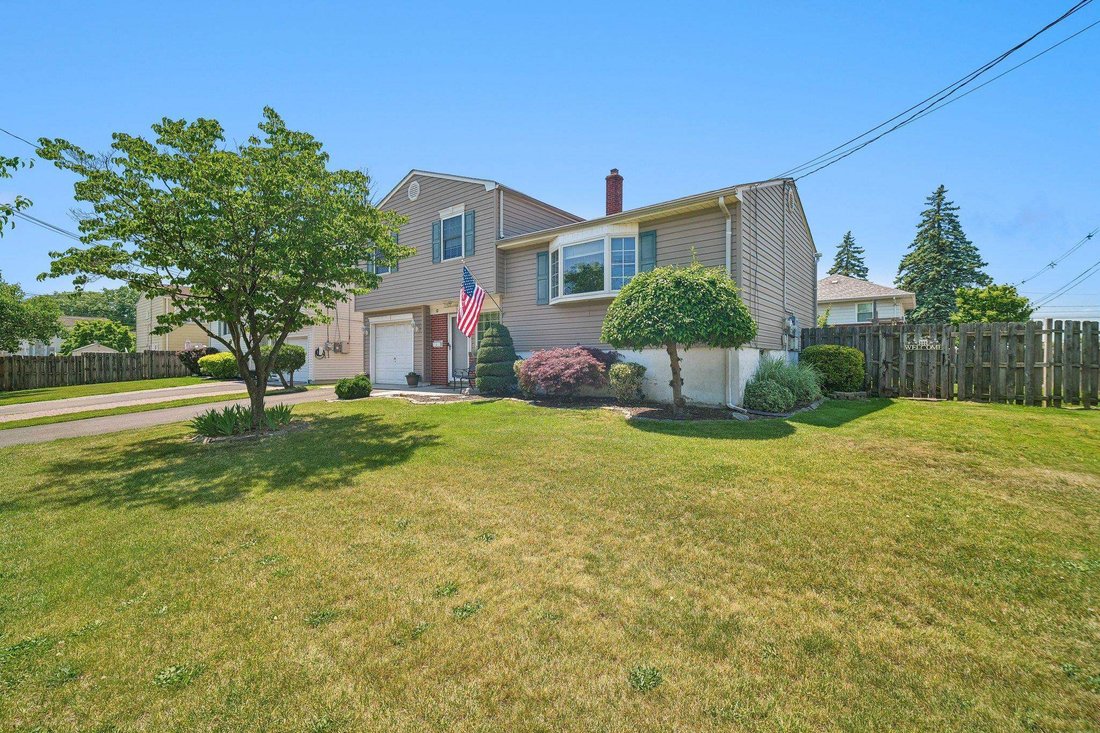 House in Carteret, New Jersey, United States 2 - 17986626
