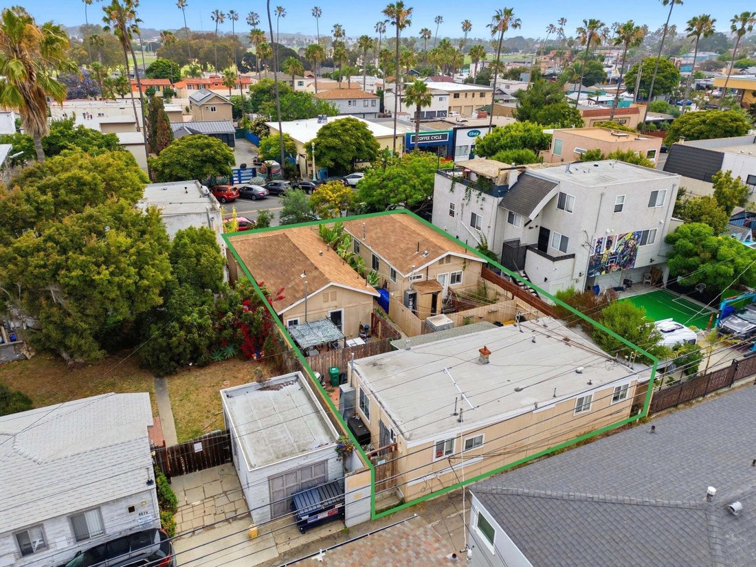 San Diego, California, United States 4 - 17988494