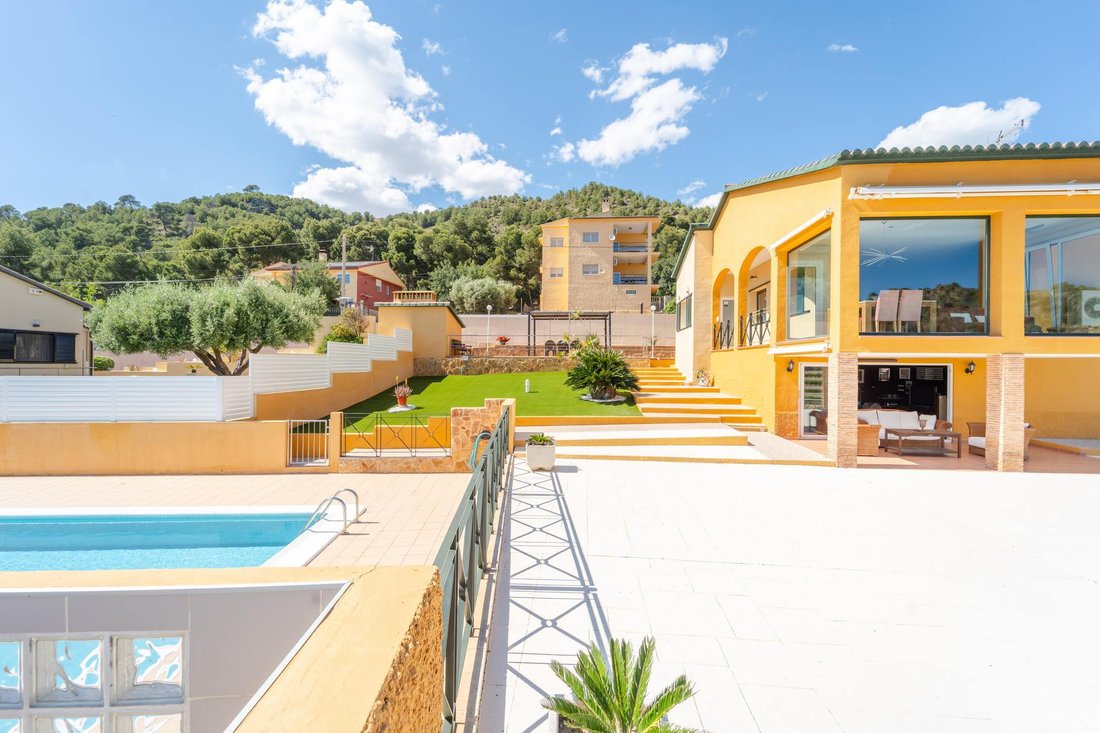 Villa in Sagunt / Sagunto, Valencian Community, Spain 3 - 17988493