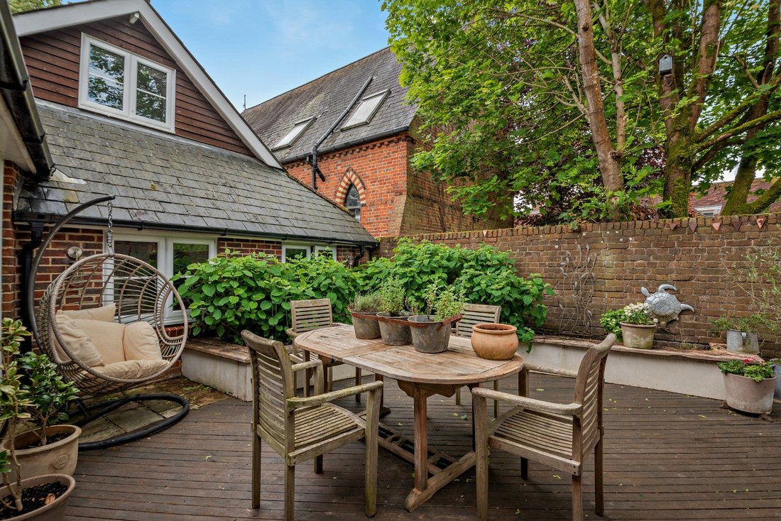House in Cheriton, England 2 - 17994859