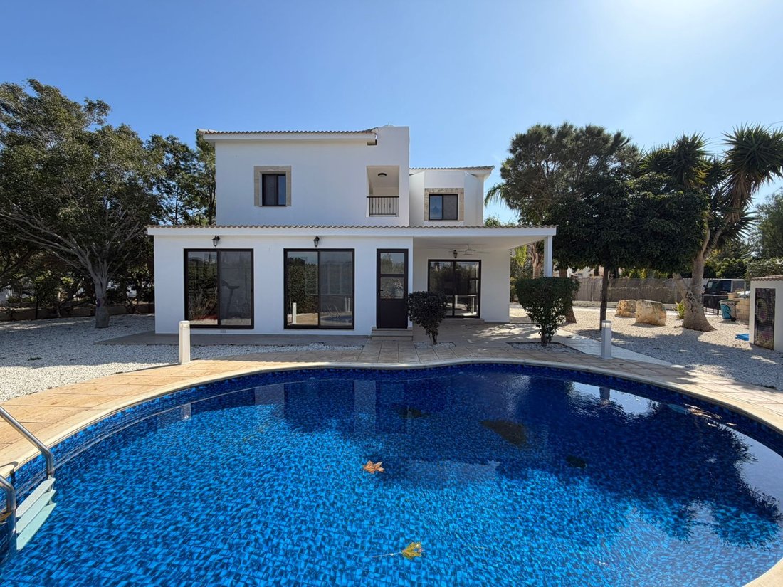 Villa in Kouklia, Paphos, Cyprus 1 - 17989434