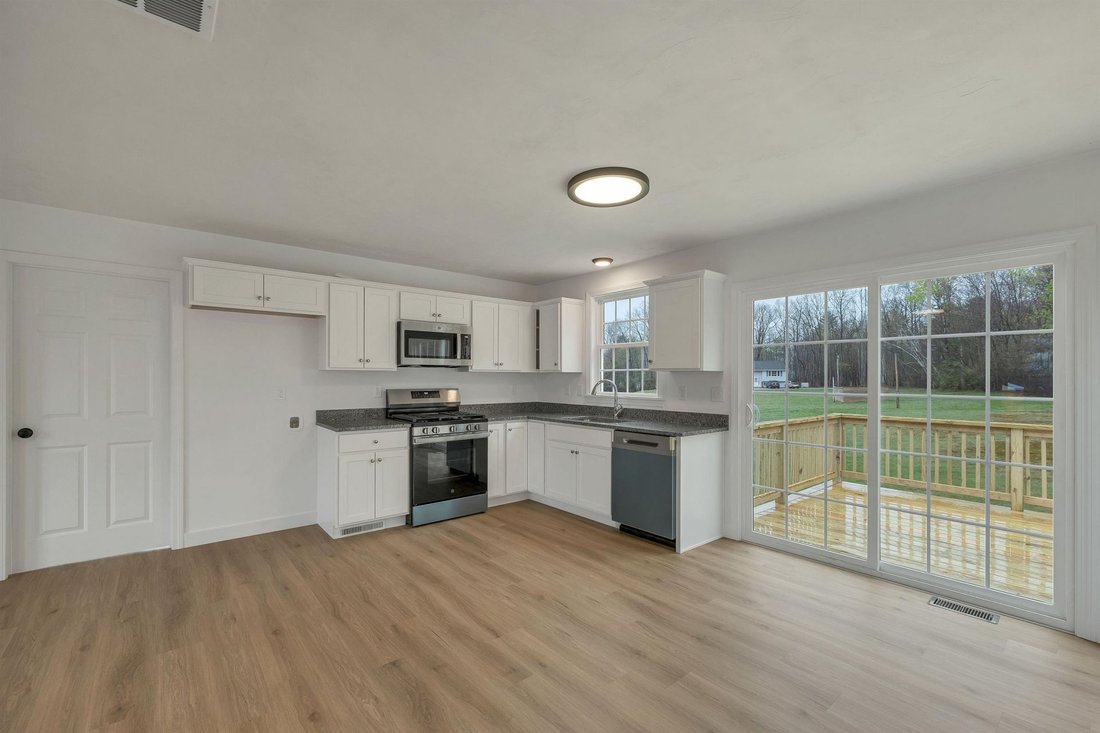House in Franklin, New Hampshire, United States 4 - 17990685