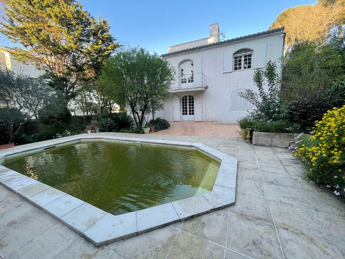 Villa in Les Pierres Blanches, Sète, France 1 - 17986696