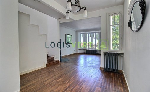 House in Plateau et Pileu, Palaiseau, France 1
