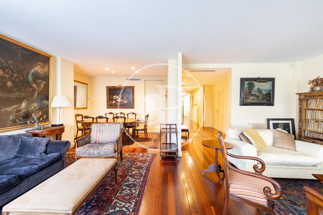 Apartment in Sarrià-Sant Gervasi, Barcelona, Spain 4 - 17991603