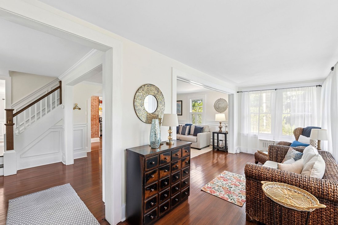 Southampton, New York, United States 4 - 15878230