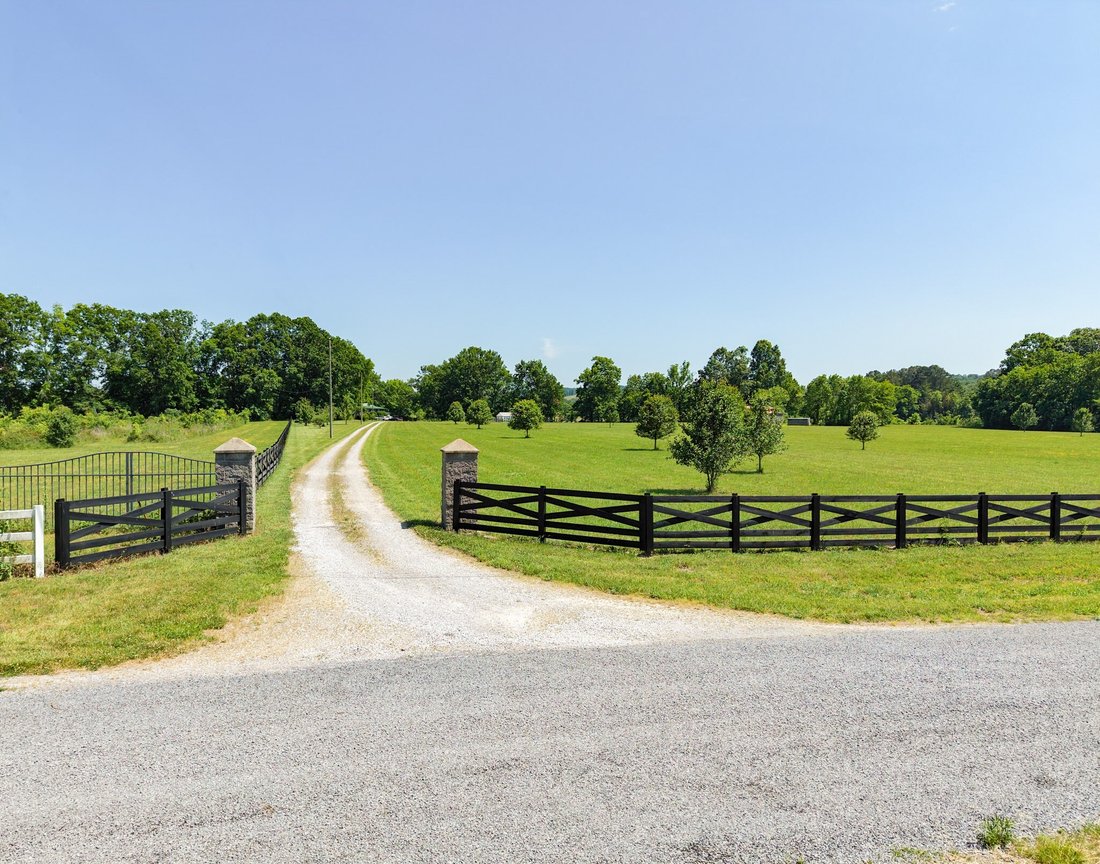 House in Pegram, Tennessee, United States 2 - 17987901