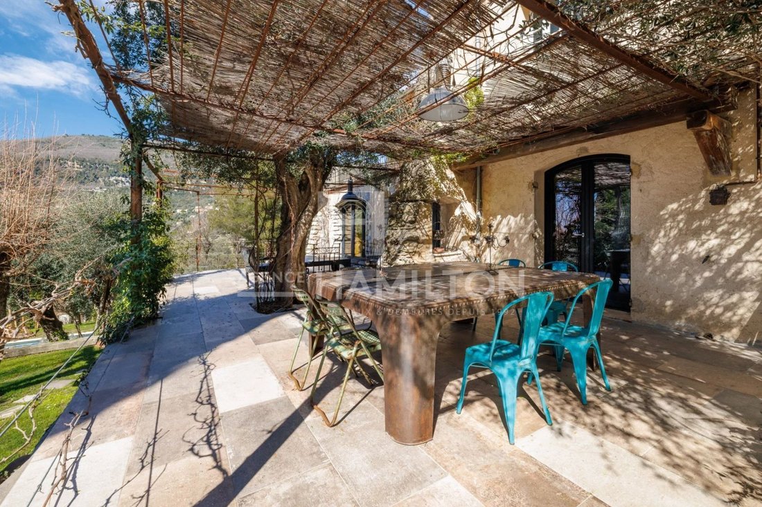 Villa in Grasse, Provence-Alpes-Côte d'Azur, France 4 - 17992284