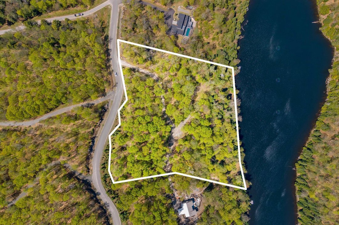 Land in Mont-Tremblant, Quebec, Canada 3 - 17071007
