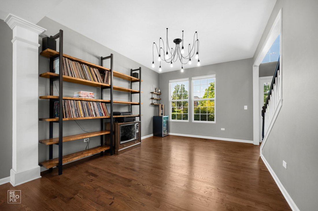 House in Bolingbrook, Illinois, United States 2 - 17988737