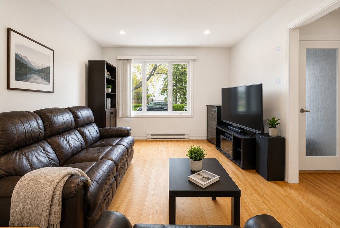 Apartment in Laval, Quebec, Canada 4 - 17989203