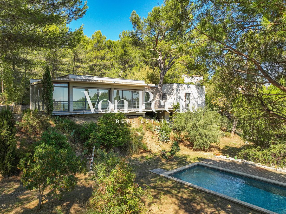 House in Montagne des Chèvres, Villeneuve-lès-Avignon, France 1 - 17997302