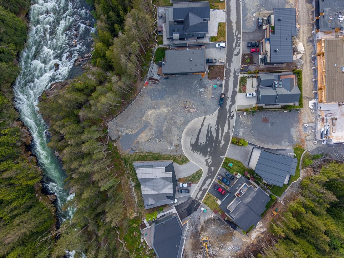 House in Whistler, British Columbia, Canada 3 - 17990314