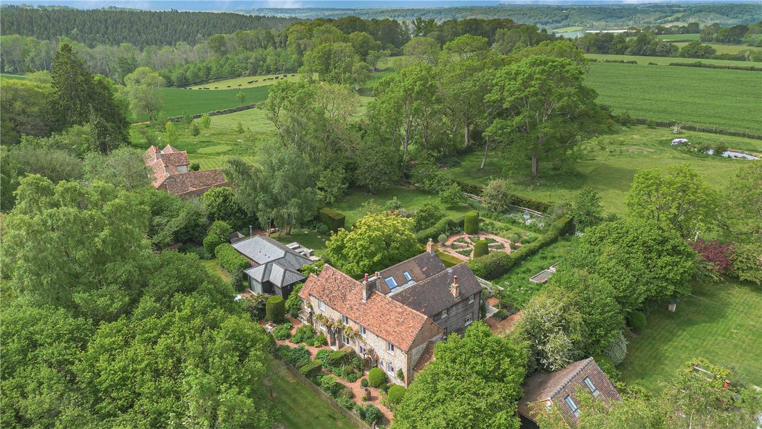 House in Turville Heath, England 2 - 17897678