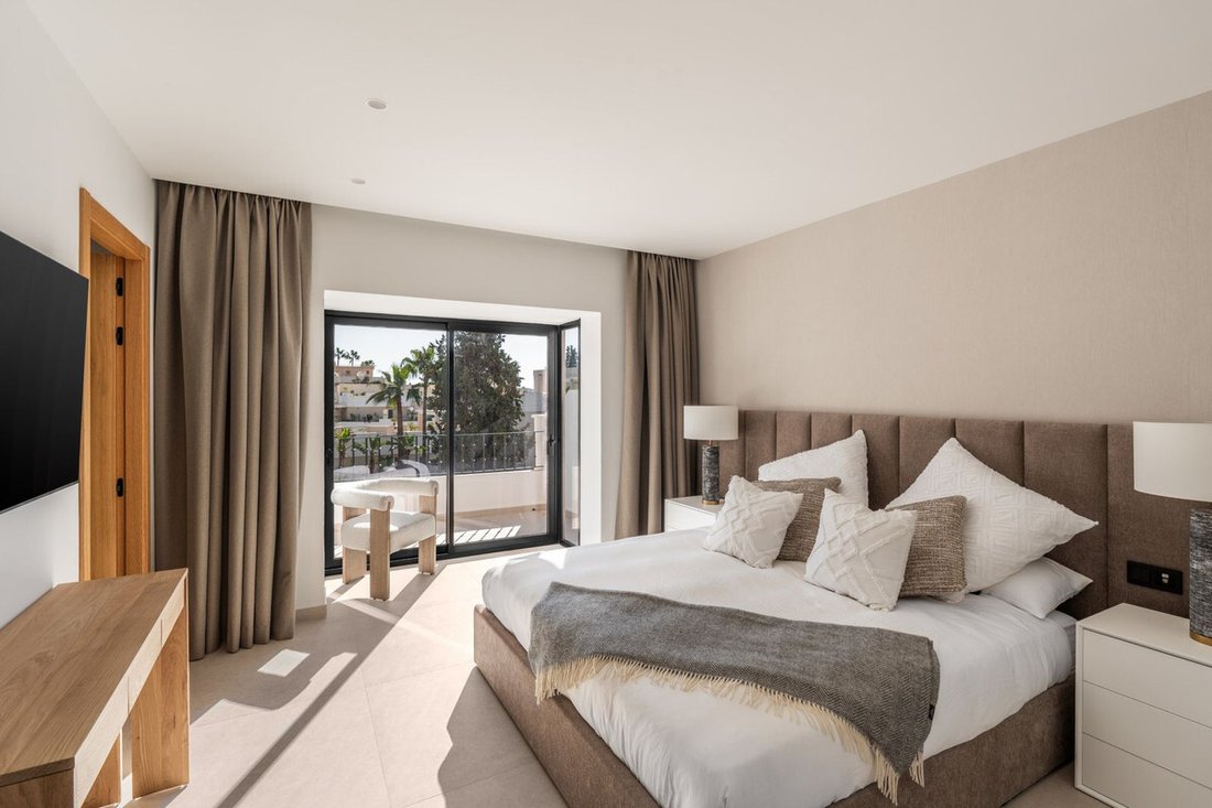 Penthouse in Puerto Banus, Marbella, Spain 5 - 17986161