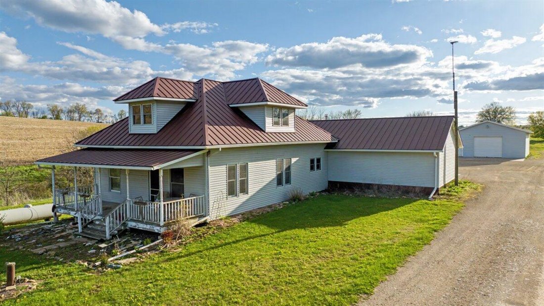 House in Readstown, Wisconsin, United States 2 - 17786459