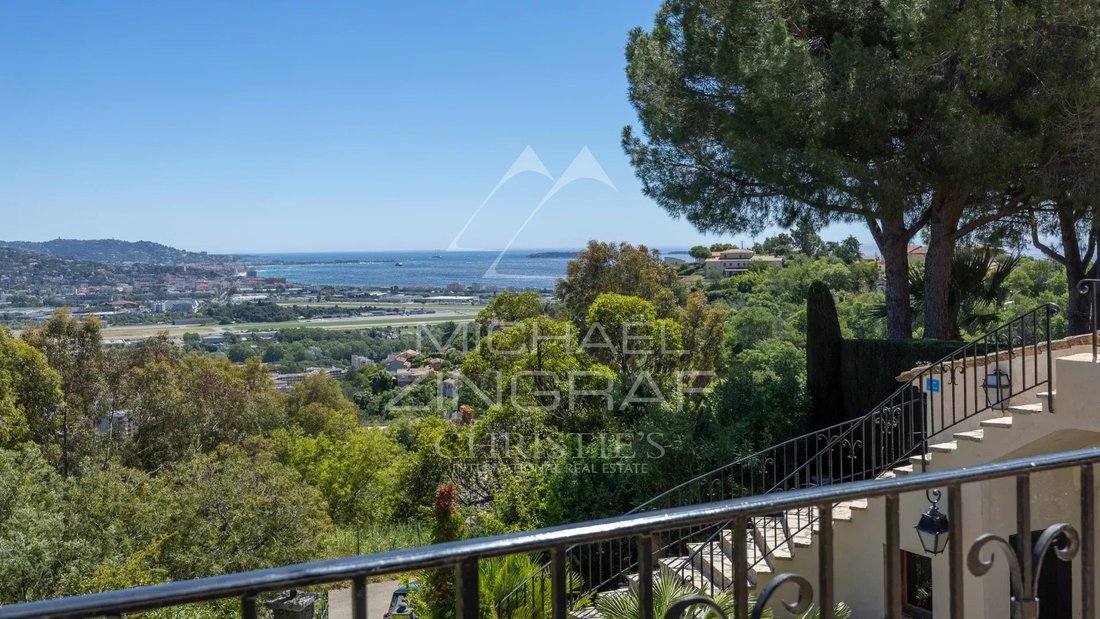 Villa in Les Termes, Mandelieu-la-Napoule, France 5 - 17986348
