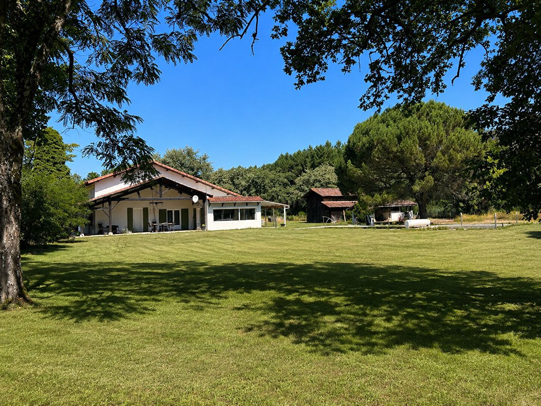 Villa in Casteljaloux, Nouvelle-Aquitaine, France 4 - 17993717