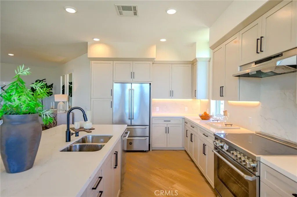 Condo in Huntington Beach, California, United States 5 - 17744102