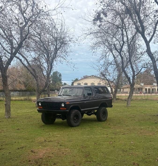Suv in Glendale, United States 4 - 17996182