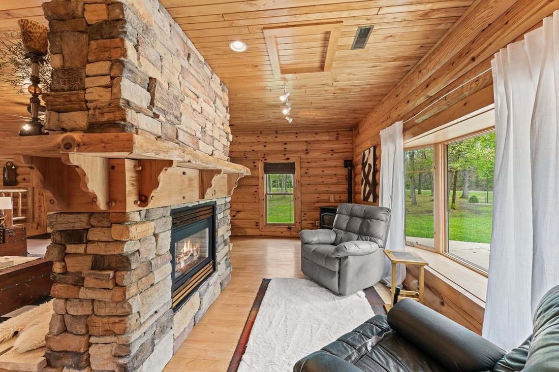 House in Reedsburg, Wisconsin, United States 5 - 17995998