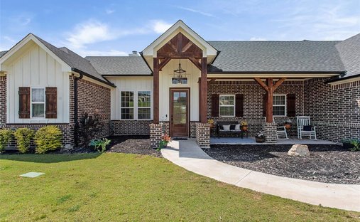 House in Weatherford, Texas, United States 1
